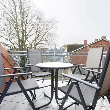 Apartment Kapitaenshaus W13 *